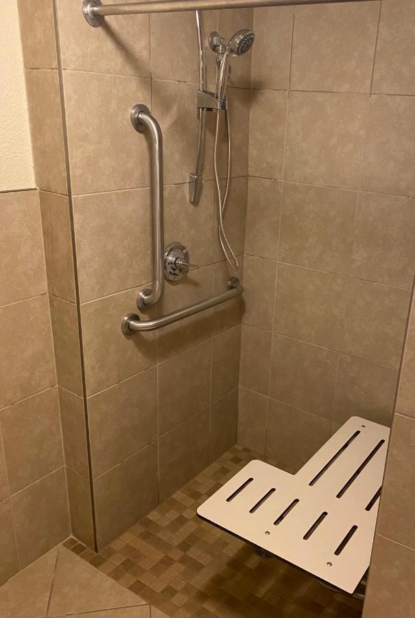 Hotel Blossom & Traverse Traverse City